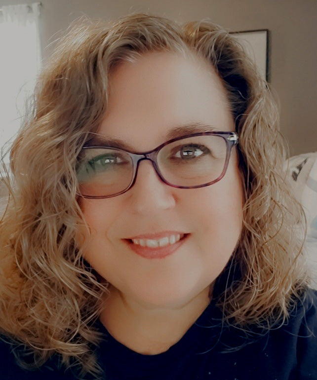 Valerie Stone with Elevate English (Middle School English Expert)